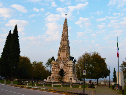 Il Monumento ai caduti: per non dimenticare